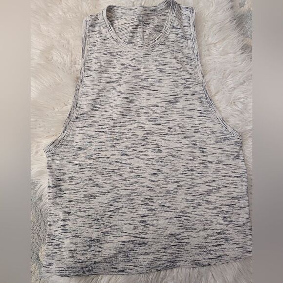 Lululemon Tank 🍋 - Picture 1 of 4